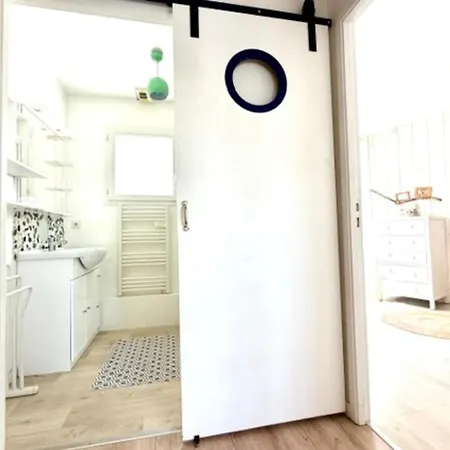 Appartamento Bright&well Decorated Nest In