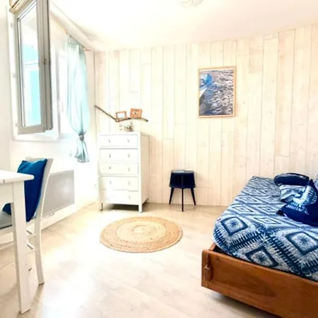 Appartamento Bright&well Decorated Nest In *